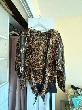 Black and Gold Baroque Print Women's Set - size M/L made in DUBAI